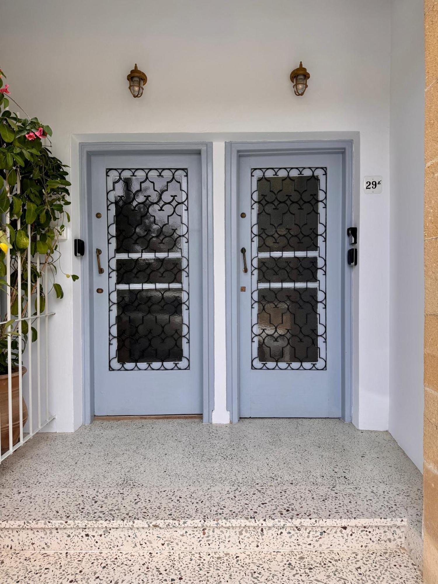 Liberty House - Central Two Bedroom Apartments Nicosia Exterior foto